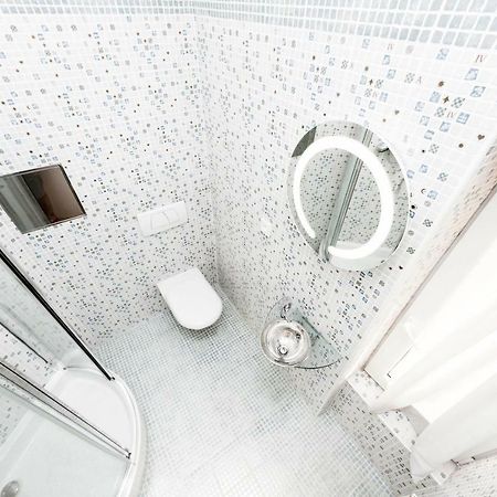 פראג Romantic Studio With Jacuzzi מראה חיצוני תמונה